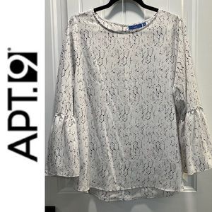 Apt 9‎ White Bell Sleeve Blouse with Abstract Designs in Black & Rose. Size XL.